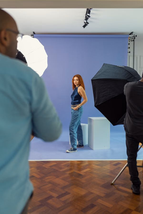 Model zâmbind pe telefon în siguranță